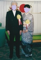 2000.11 表彰式に着たきもの.jpg